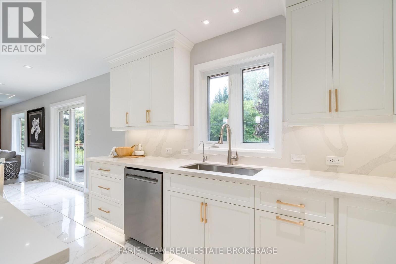 5584 6th Line, New Tecumseth (Tottenham), Ontario  L0G 1W0 - Photo 8 - N13714214