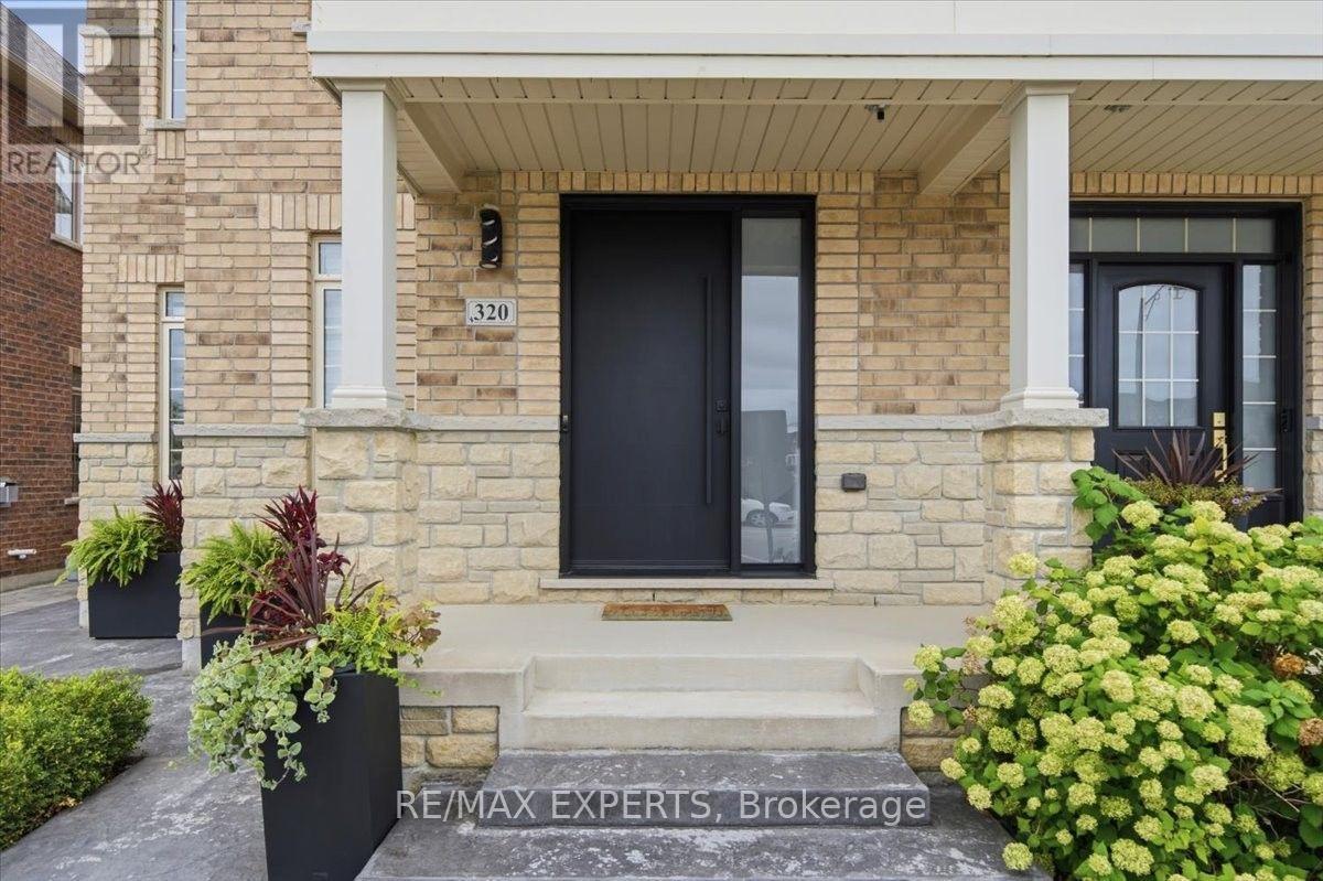 320 Barons Street, Vaughan, Ontario L4H 4H4 - Photo 3 - N13714242