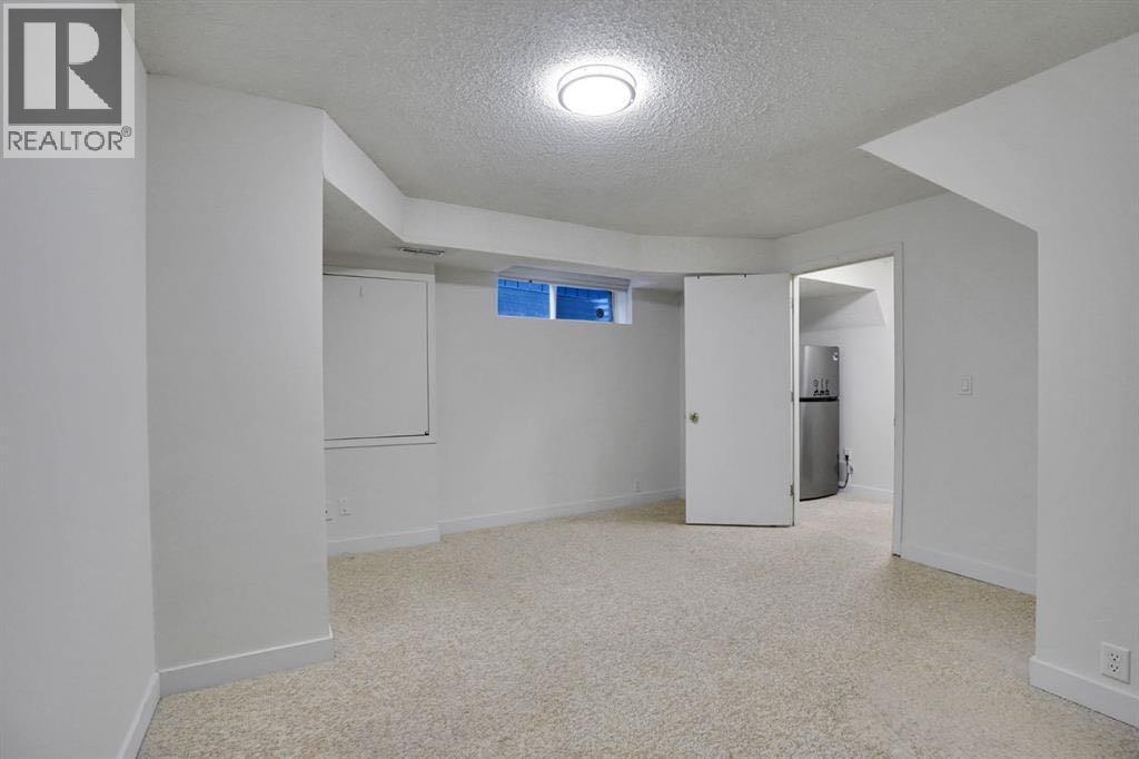 112 Martinglen Close Ne, Calgary, Alberta  T3J 3N1 - Photo 29 - A2336715