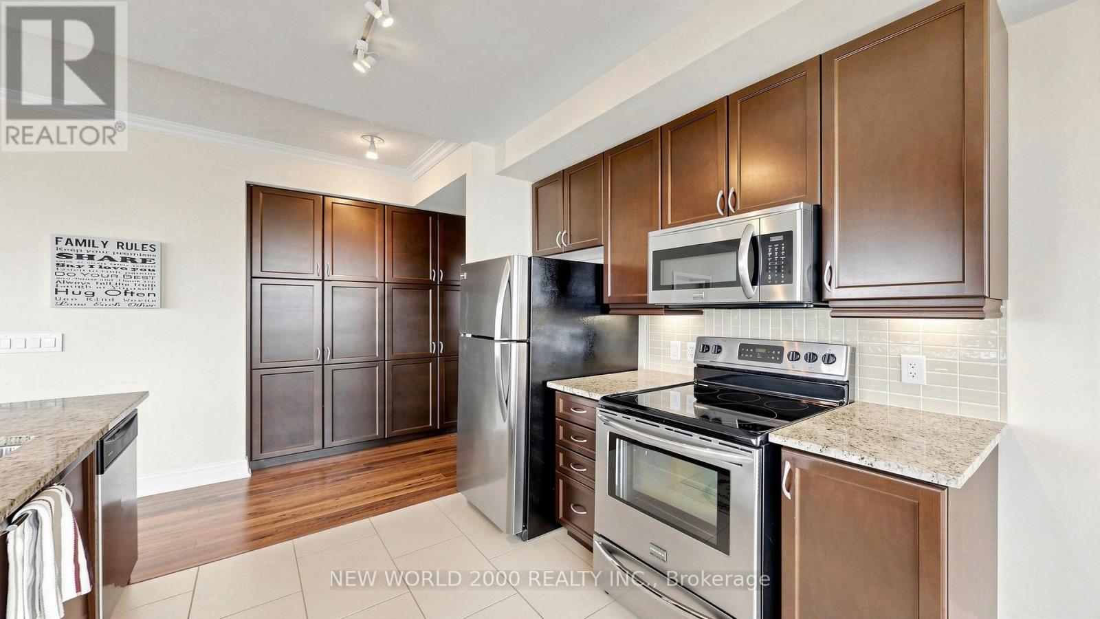 502 - 100 John Street, Brampton, Ontario  L6W 0A8 - Photo 14 - W13714038