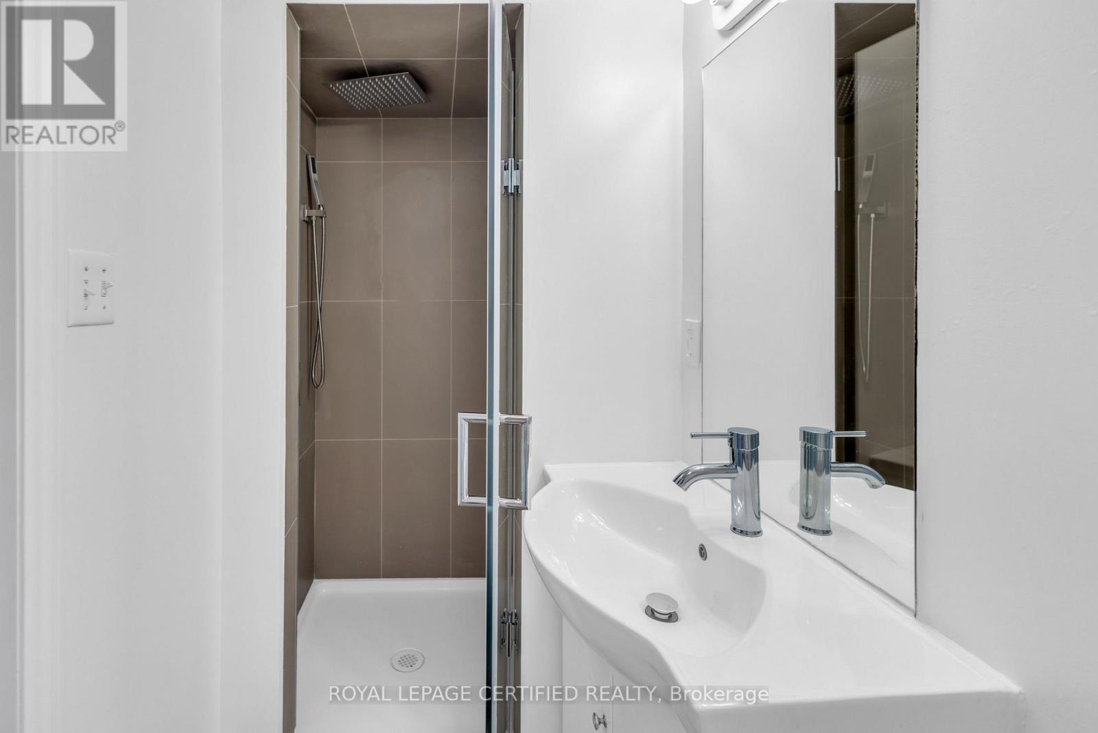 56 Pefferlaw Circle, Brampton, Ontario  L6Y 0K1 - Photo 35 - W13714082