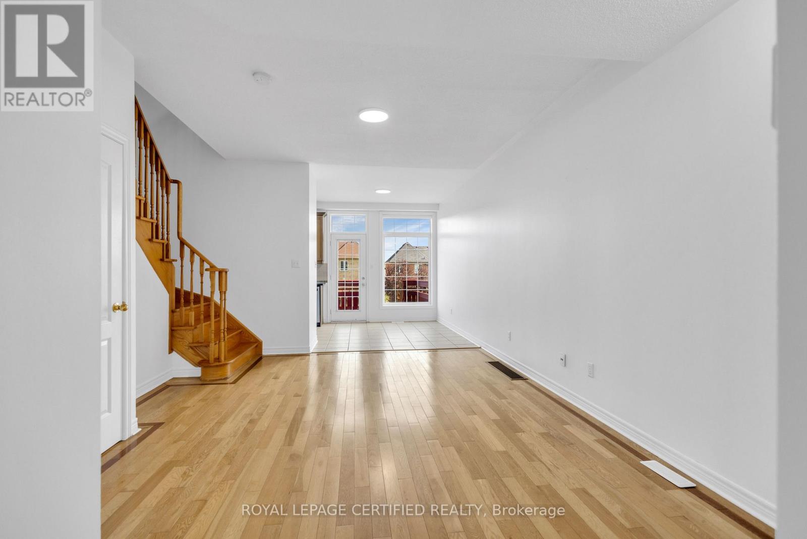 56 Pefferlaw Circle, Brampton, Ontario  L6Y 0K1 - Photo 6 - W13714082