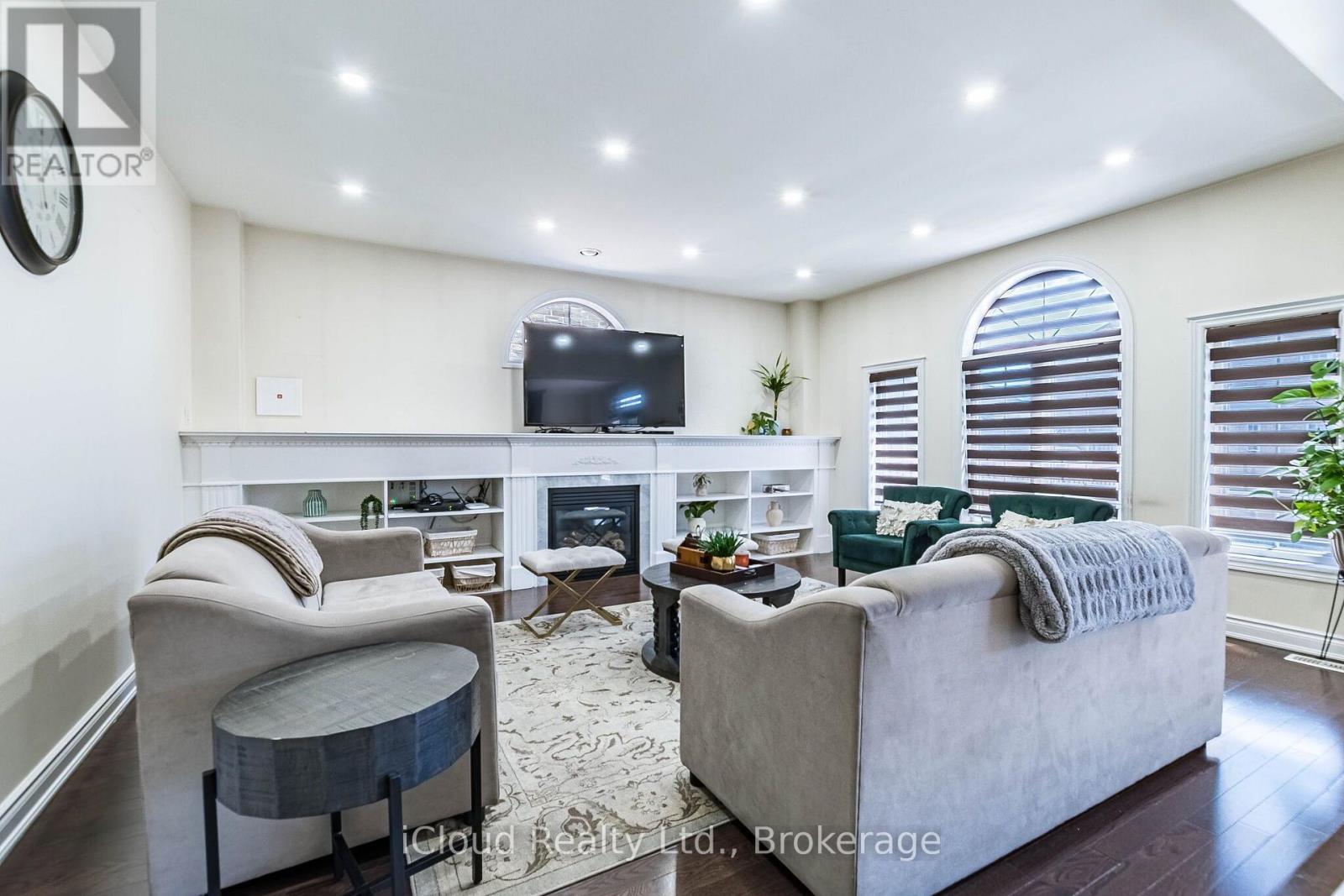 14 Solstice Street, Brampton, Ontario  L6P 3T5 - Photo 10 - W13714090