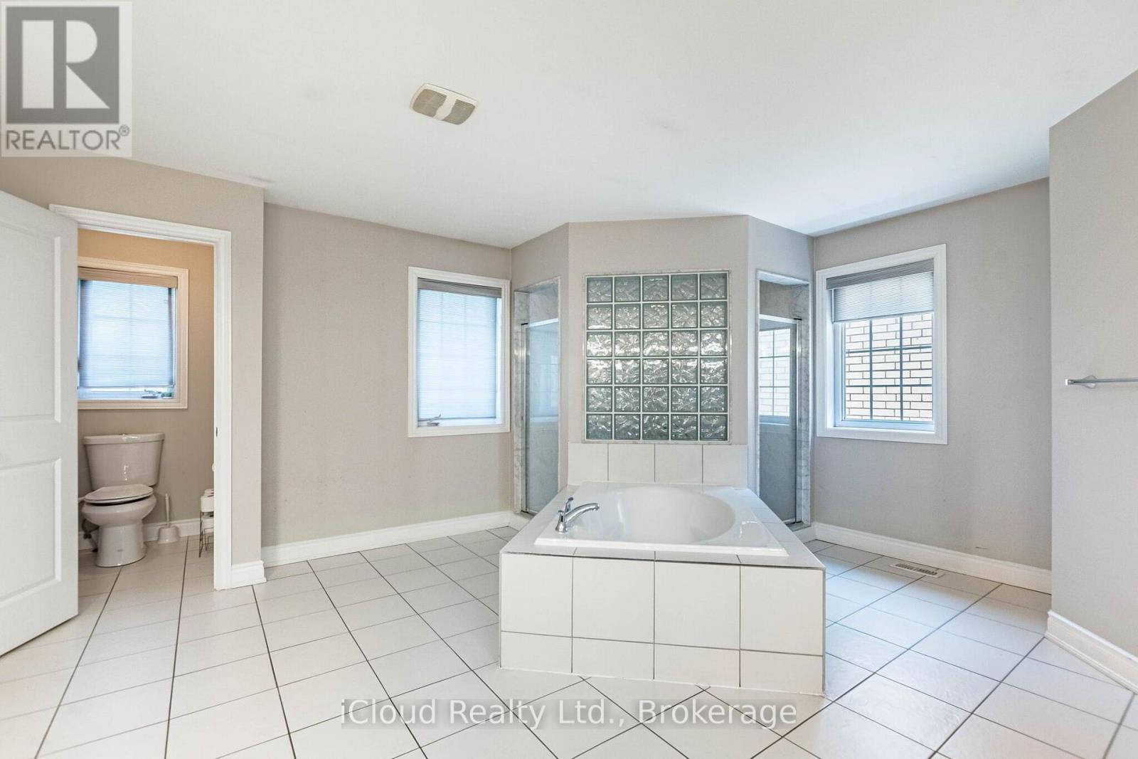 14 Solstice Street, Brampton, Ontario  L6P 3T5 - Photo 32 - W13714090