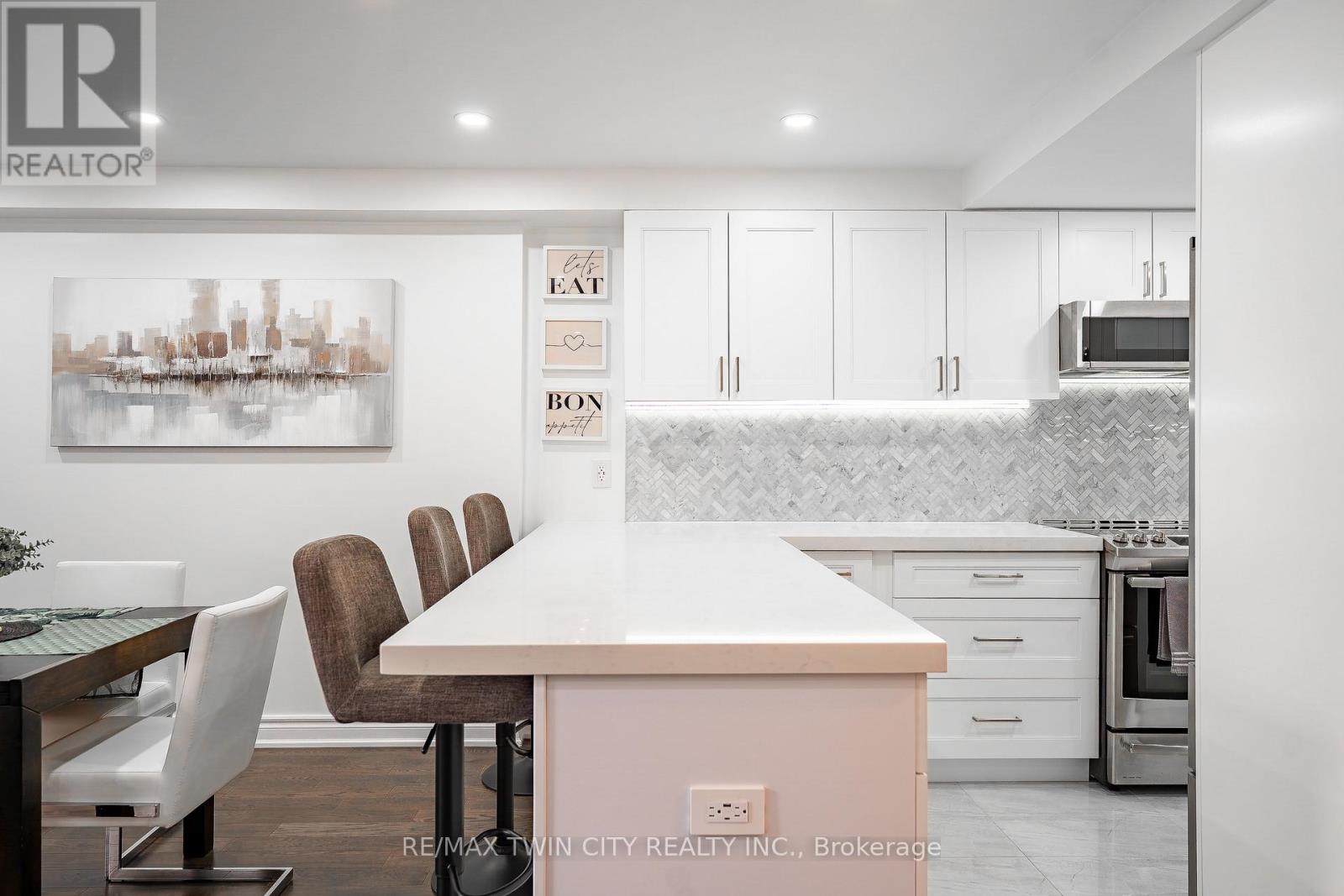 A32 - 288 Mill Road, Toronto, Ontario  M9C 4X7 - Photo 13 - W13714102