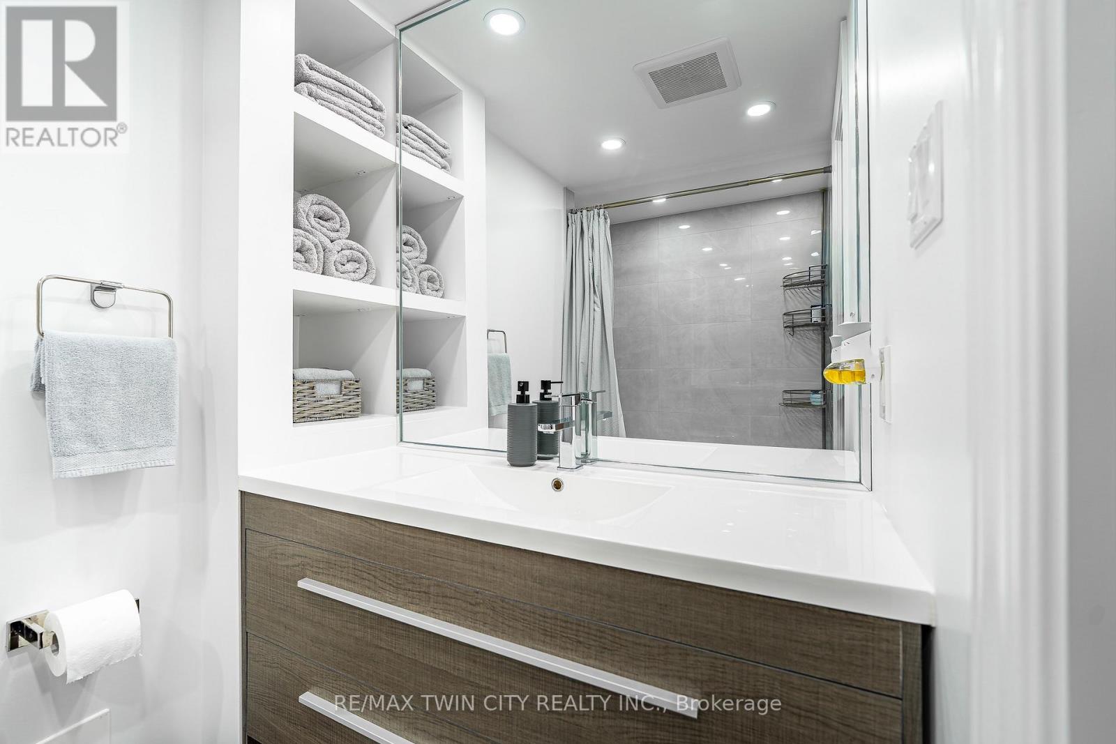 A32 - 288 Mill Road, Toronto, Ontario  M9C 4X7 - Photo 22 - W13714102