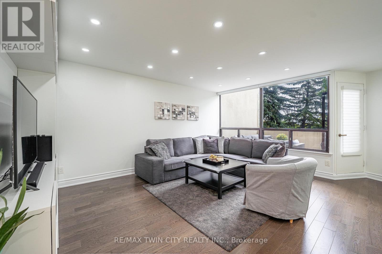 A32 - 288 Mill Road, Toronto, Ontario  M9C 4X7 - Photo 6 - W13714102
