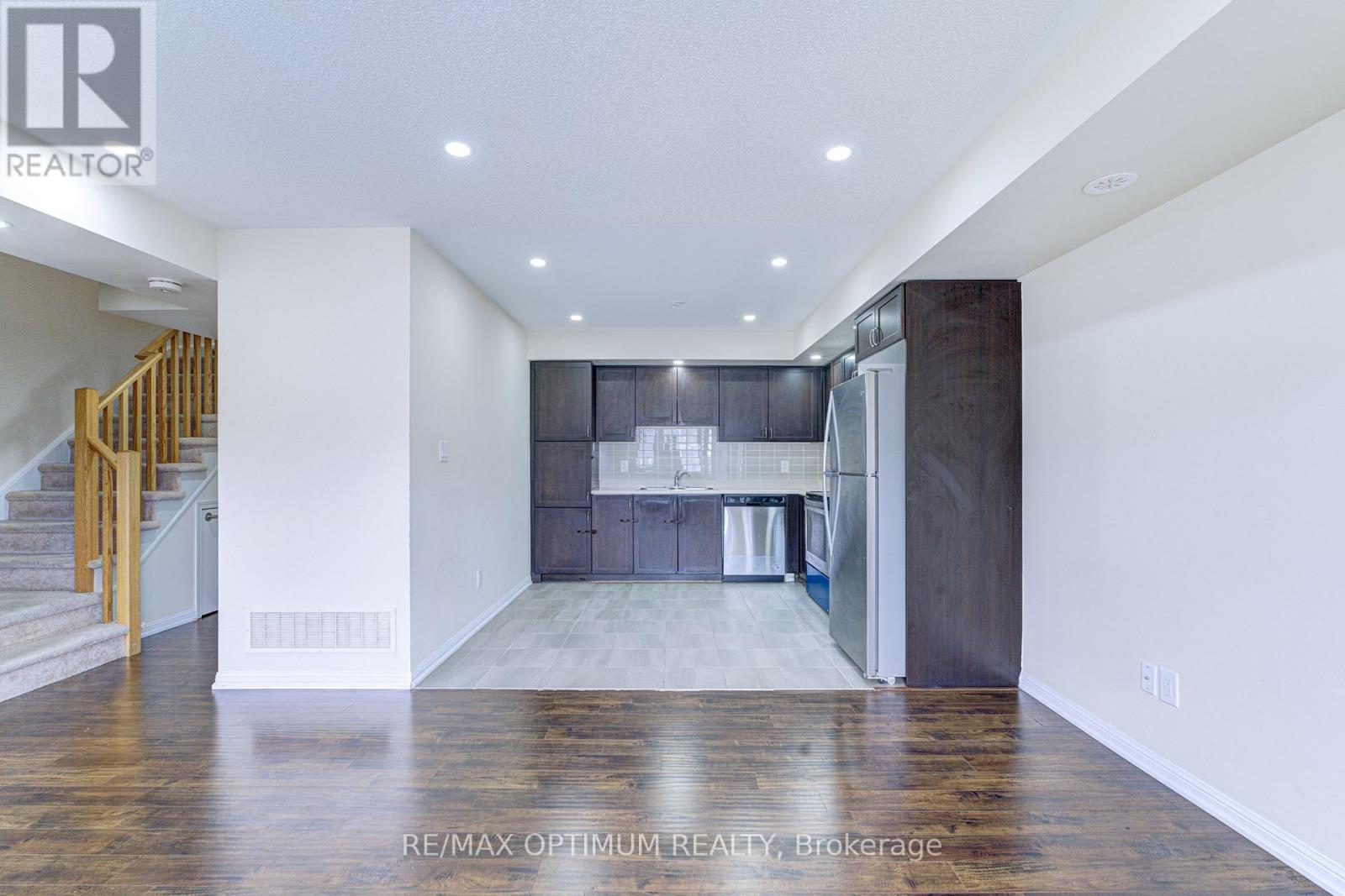 307 - 250 Sunny Meadow Boulevard, Brampton, Ontario  L6R 3Y6 - Photo 8 - W13714106