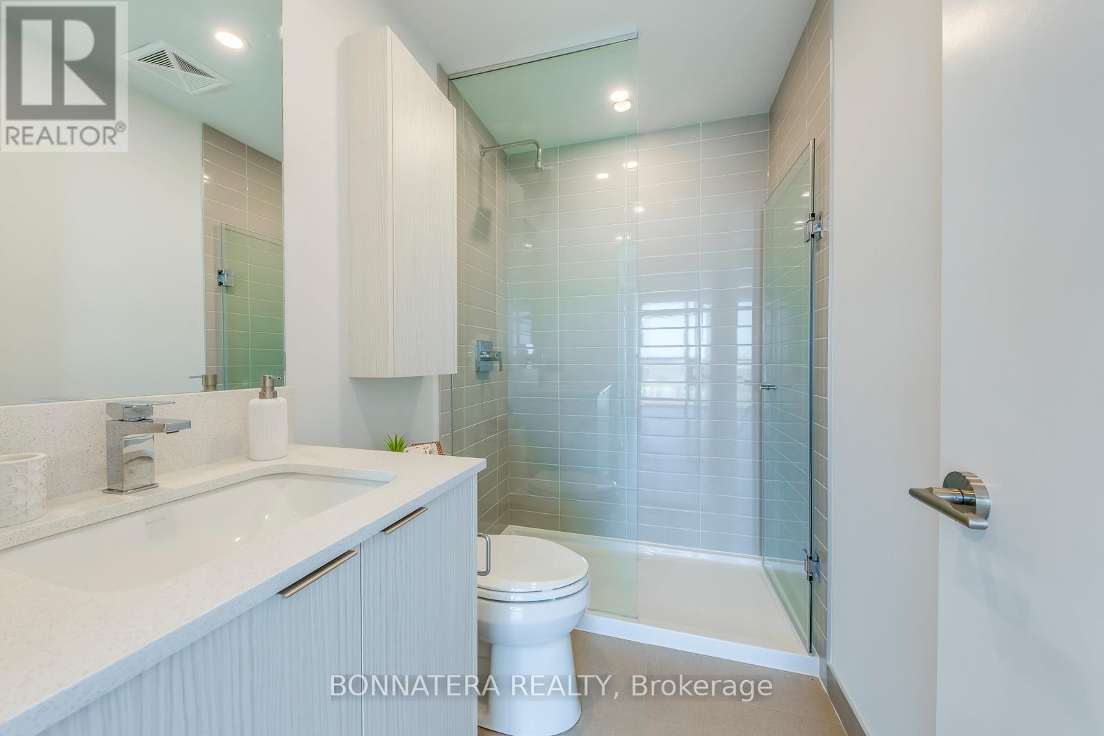3008 - 430 Square One Drive W, Mississauga, Ontario  L5B 0L6 - Photo 29 - W13714118
