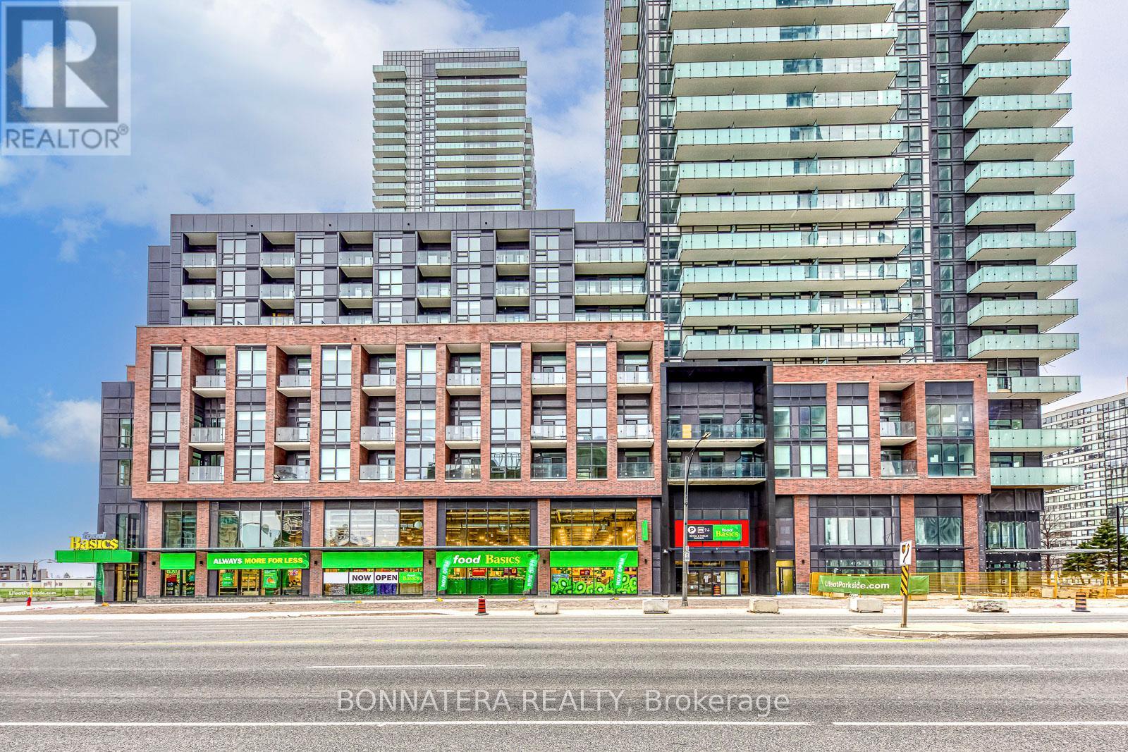 3008 - 430 Square One Drive W, Mississauga, Ontario  L5B 0L6 - Photo 3 - W13714118