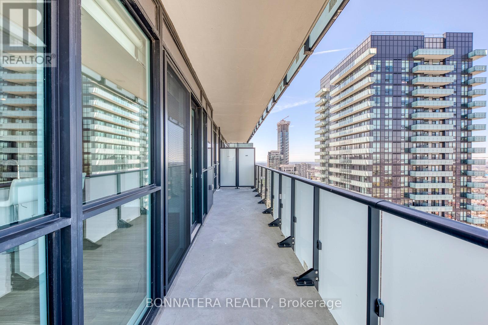 3008 - 430 Square One Drive W, Mississauga, Ontario  L5B 0L6 - Photo 37 - W13714118