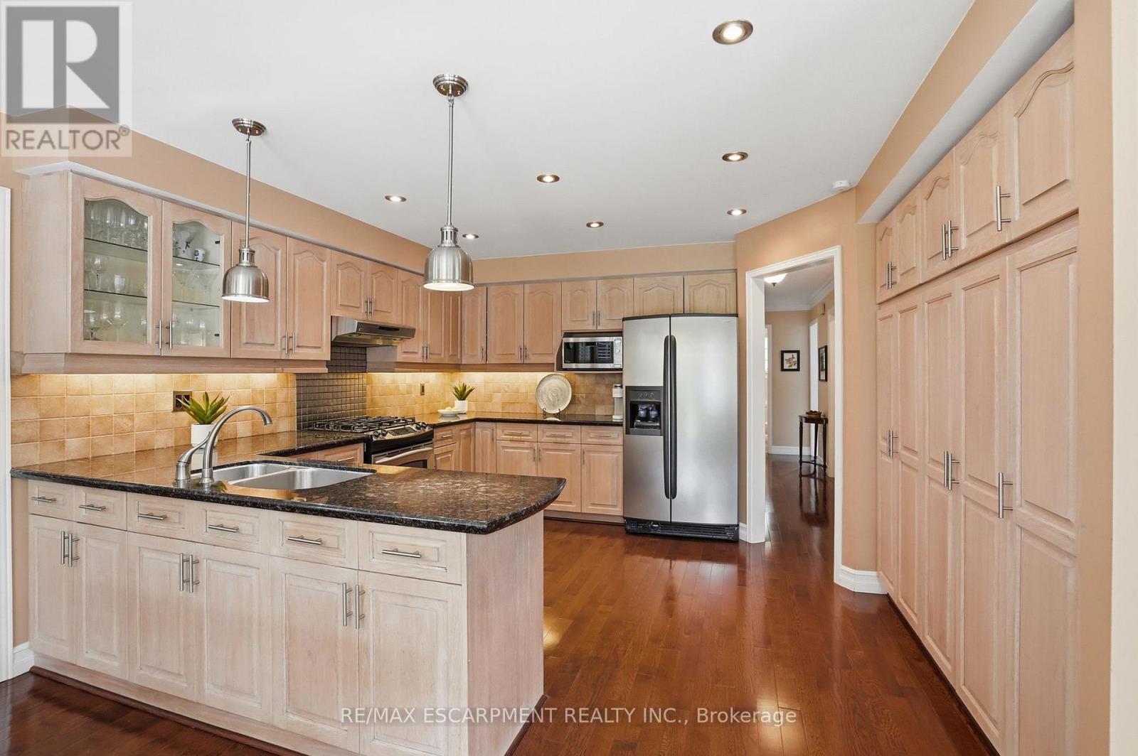 4129 Millcroft Park Drive, Burlington, Ontario  L7M 3V1 - Photo 12 - W13714130