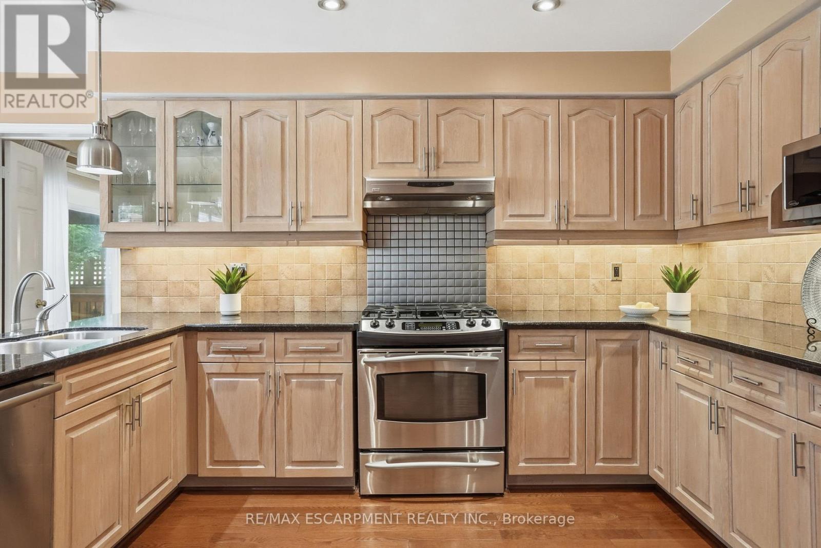 4129 Millcroft Park Drive, Burlington, Ontario  L7M 3V1 - Photo 13 - W13714130