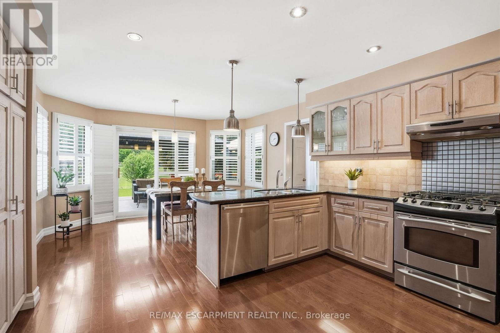 4129 Millcroft Park Drive, Burlington, Ontario  L7M 3V1 - Photo 14 - W13714130