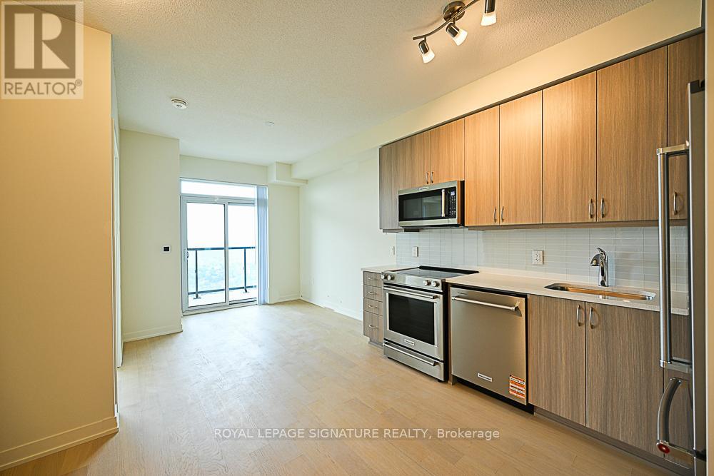 PH209 - 38 ANNIE CRAIG DRIVE