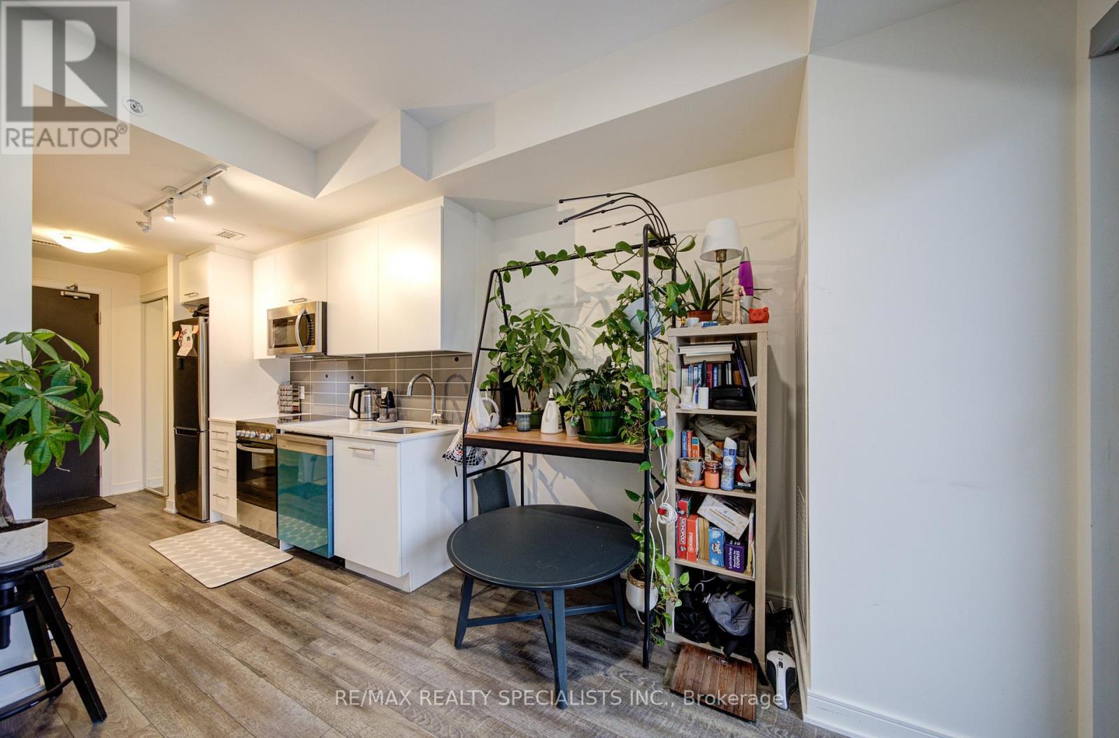 505 - 1 Neighbourhood Lane, Toronto, Ontario  M8Y 0C7 - Photo 14 - W13714222