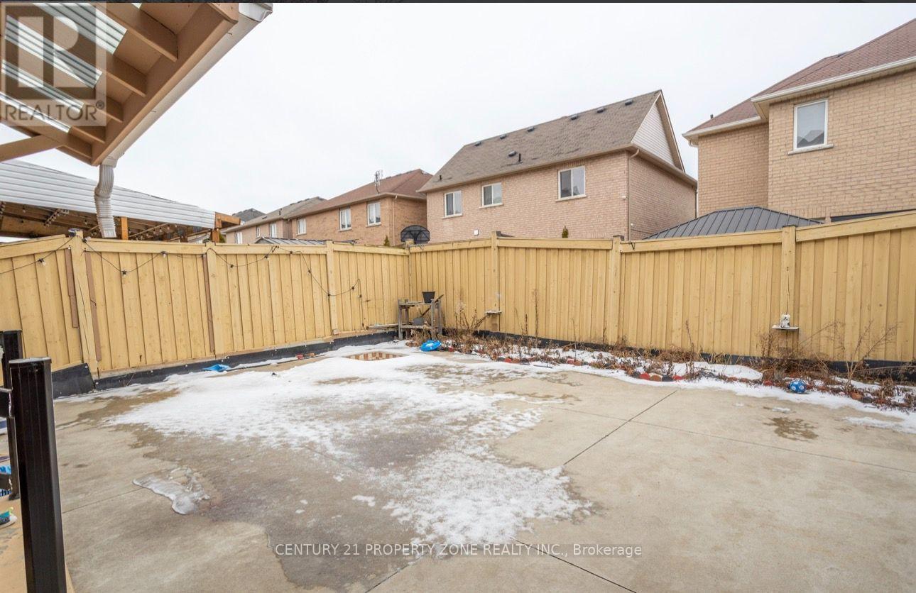 31 Game Creek Crescent, Brampton, Ontario  L7A 0K3 - Photo 45 - W13714252