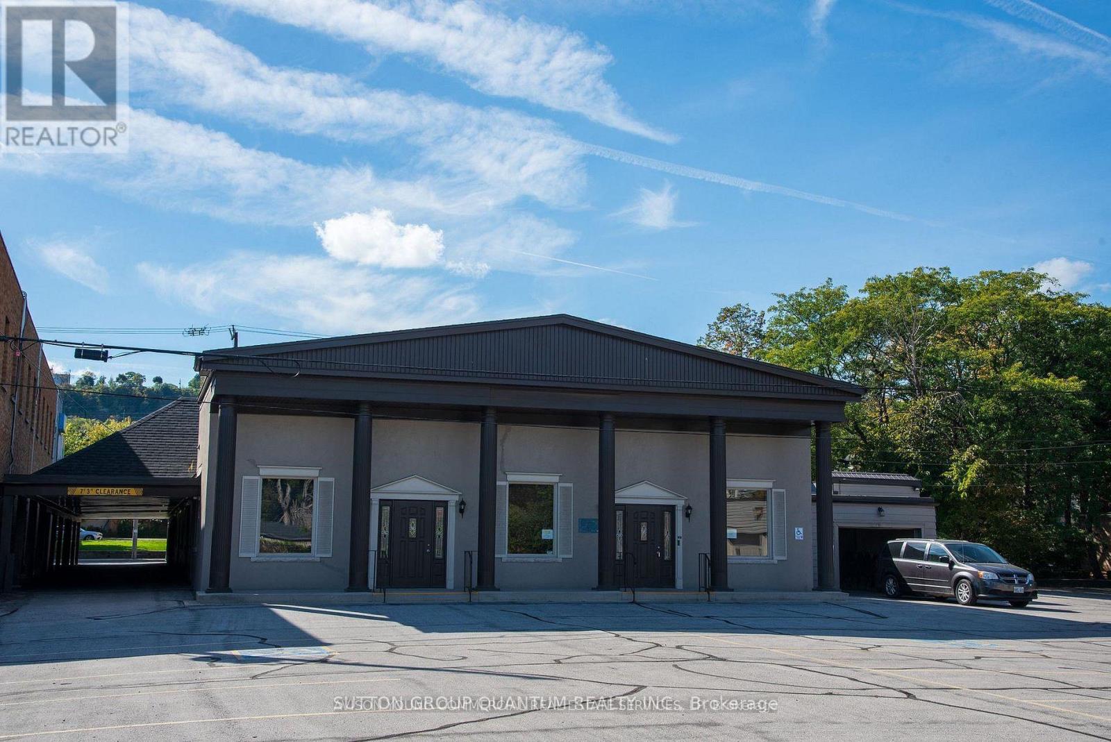 615 Main Street E, Hamilton, Ontario  L8M 1J5 - Photo 2 - X13714002