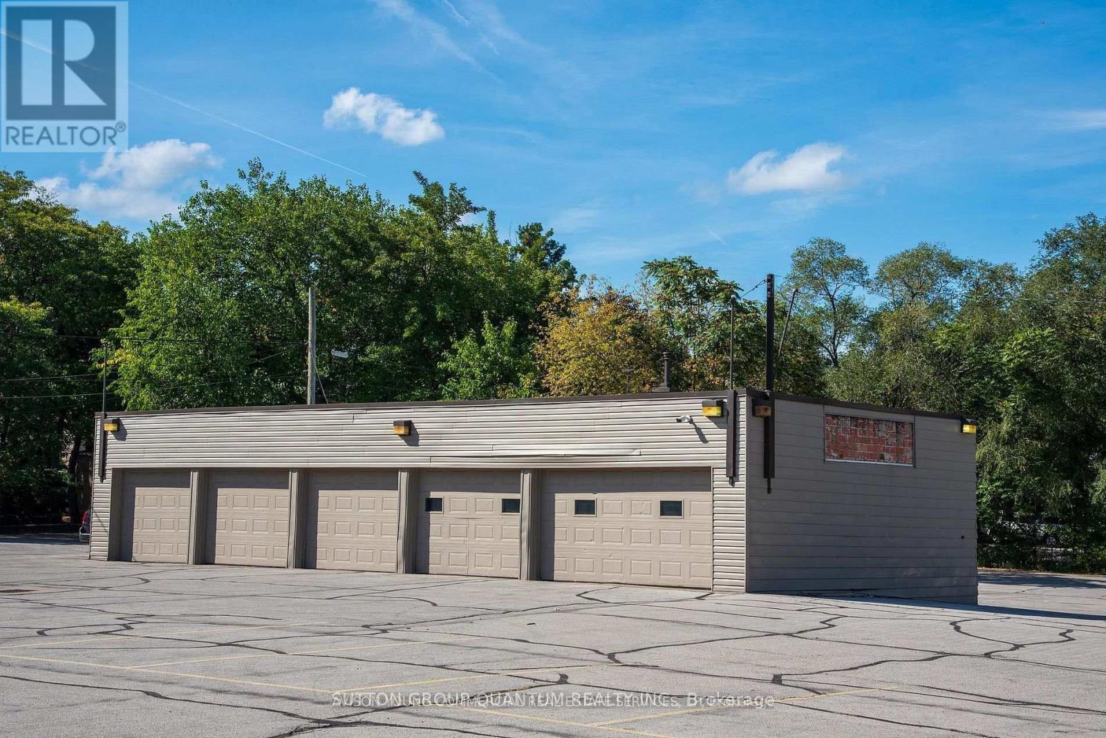 615 Main Street E, Hamilton, Ontario  L8M 1J5 - Photo 3 - X13714002