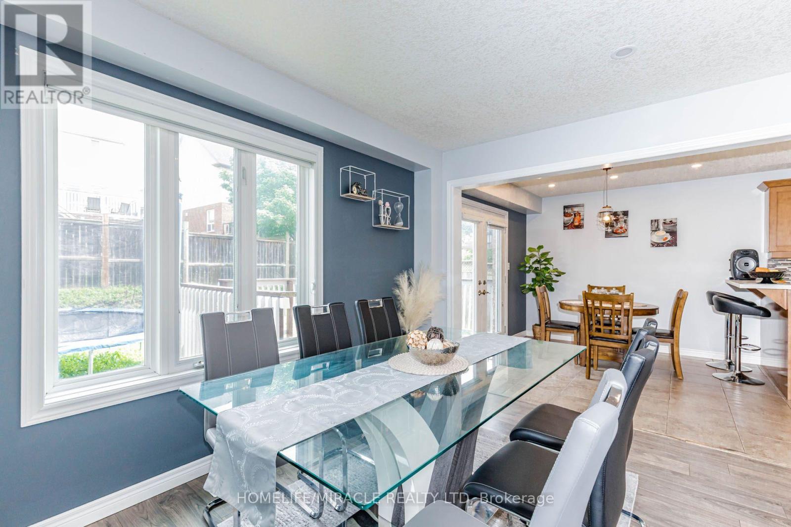 39 Washburn Drive, Guelph, Ontario  N1E 0B6 - Photo 12 - X13714056