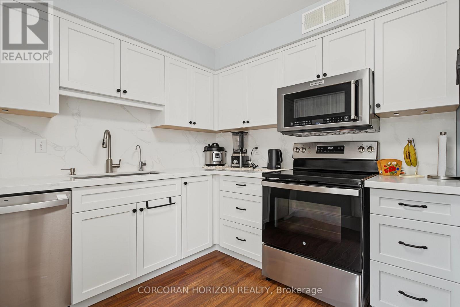 1 - 15 Green Valley Drive, Kitchener, Ontario  N2P 1K7 - Photo 8 - X13714174