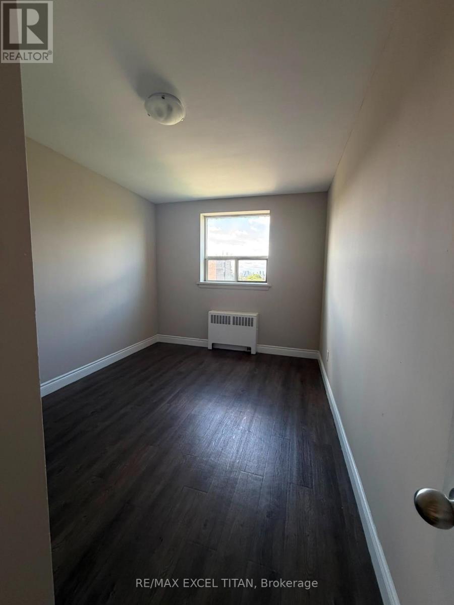 639d - 468 Ottawa Street, Hamilton, Ontario  L8H 4A6 - Photo 3 - X13714218