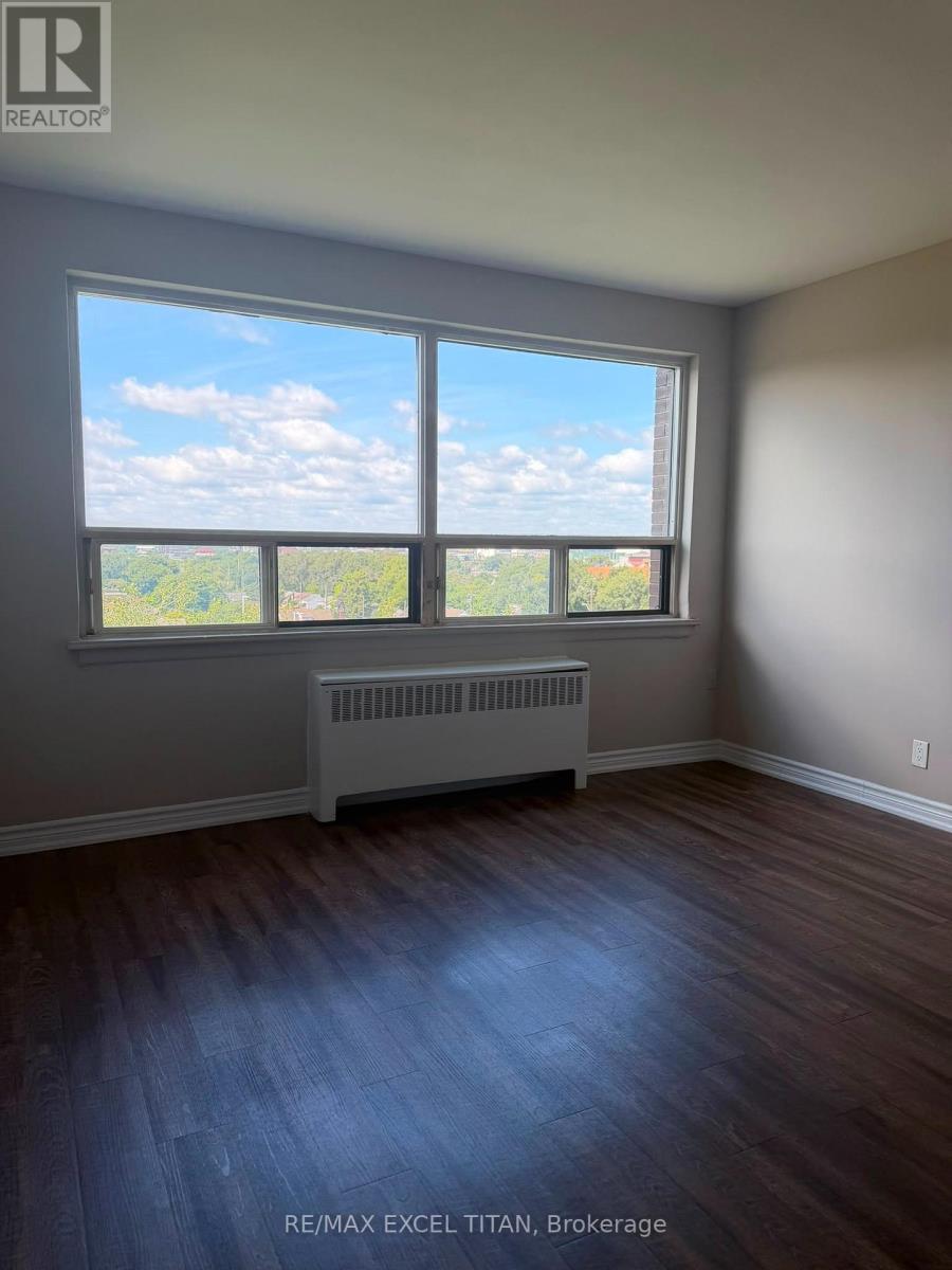 739d - 468 Ottawa Street, Hamilton, Ontario  L8H 4A6 - Photo 4 - X13714234