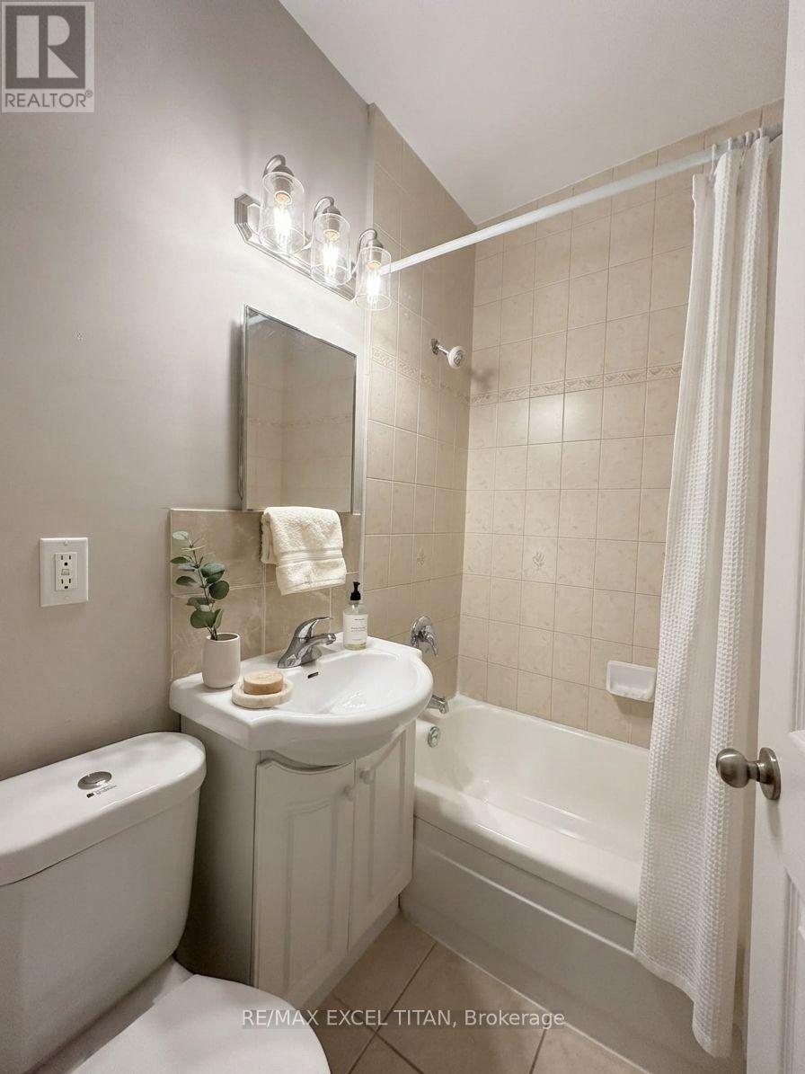 739d - 468 Ottawa Street, Hamilton, Ontario  L8H 4A6 - Photo 8 - X13714234