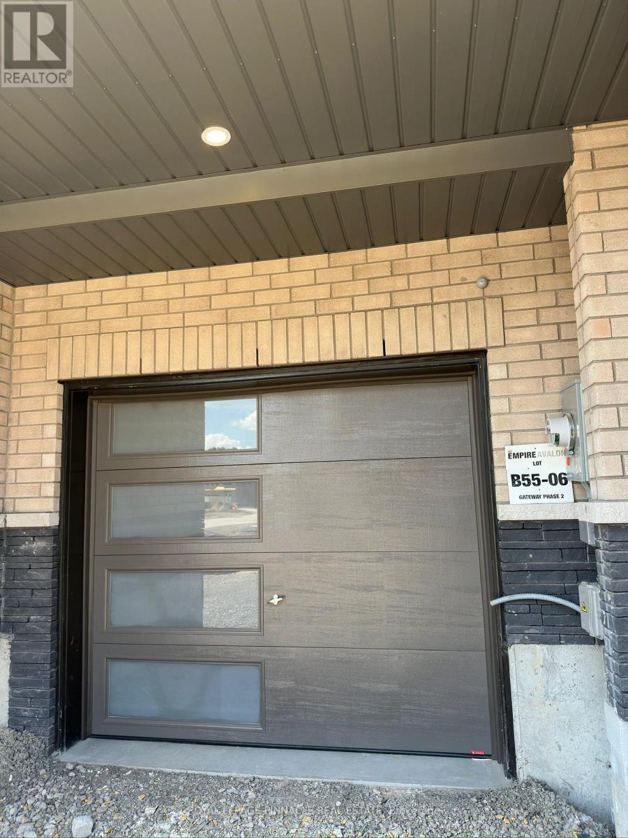 12 Kensington Road, Haldimand, Ontario  N3W 0J9 - Photo 3 - X13714244