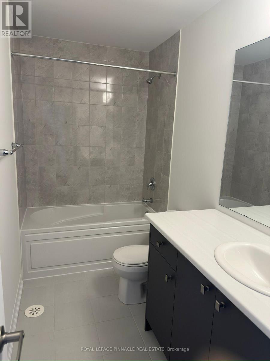 12 Kensington Road, Haldimand, Ontario  N3W 0J9 - Photo 8 - X13714244