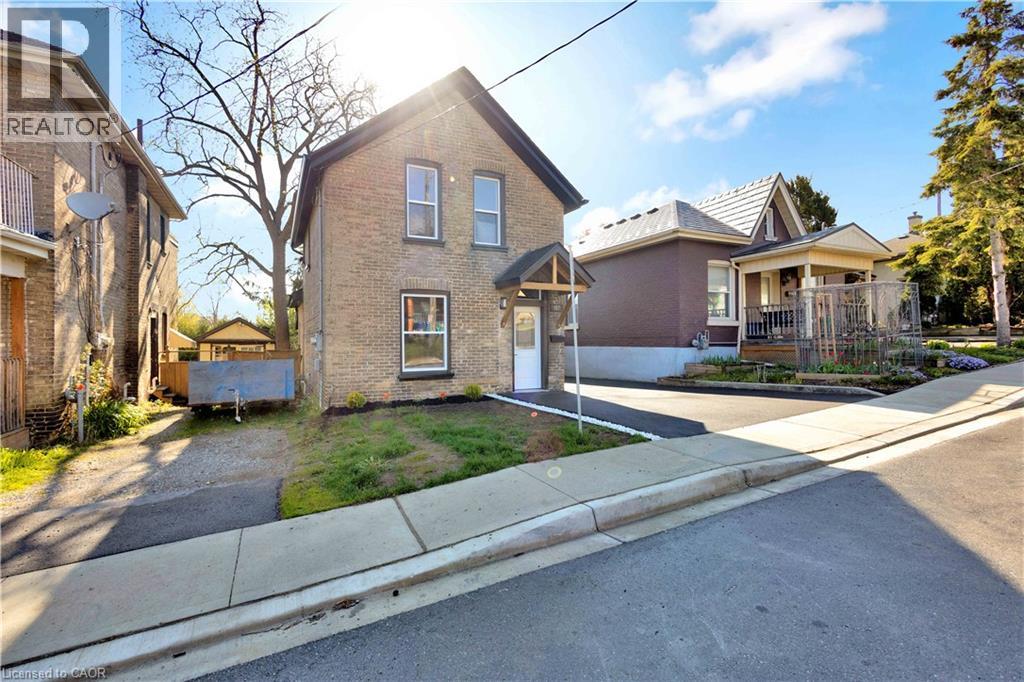 187 Drummond Street, Brantford, Ontario  N3S 6A8 - Photo 2 - 40858548