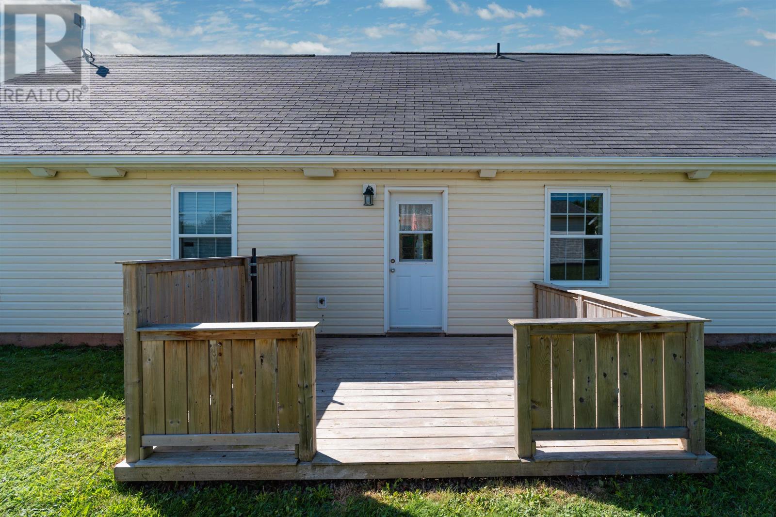 319 Jennifer, Summerside, Prince Edward Island  C1N 6L8 - Photo 27 - 202621567