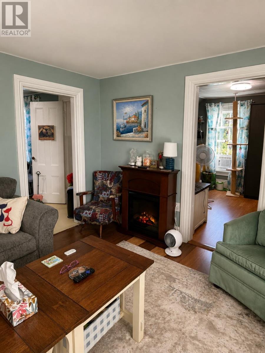 31 Russell Street, Summerside, Prince Edward Island  C1N 2T4 - Photo 6 - 202621568