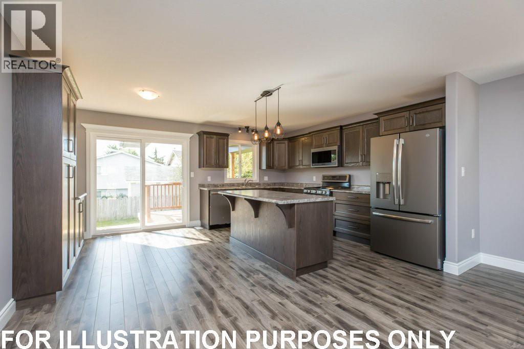 1029 FINCH DRIVE Sarnia Ontario Canada N7S6E9 3