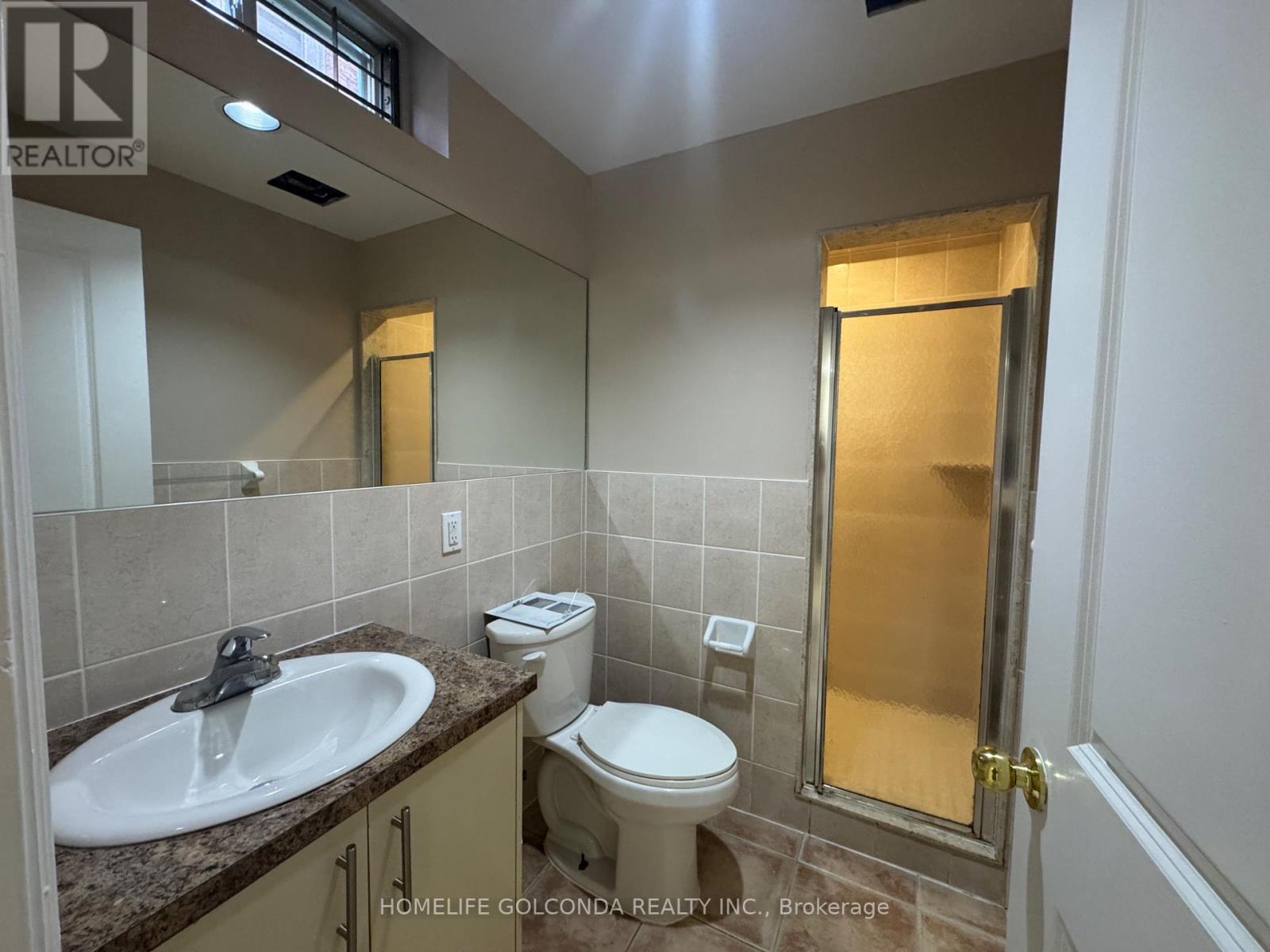 33 Hammerstone Crescent, Vaughan, Ontario  L4J 8B4 - Photo 7 - N13682568