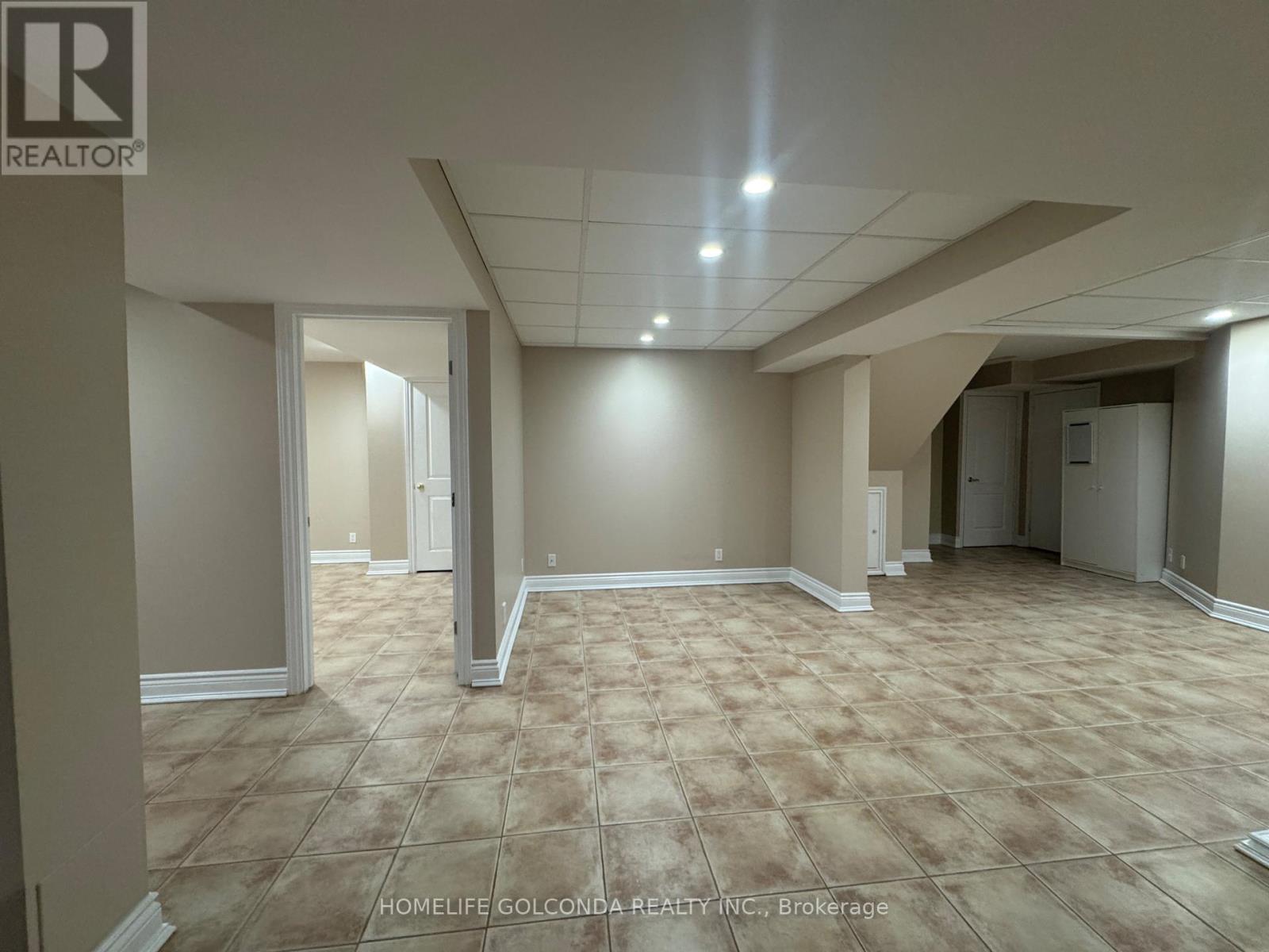 33 Hammerstone Crescent, Vaughan, Ontario  L4J 8B4 - Photo 10 - N13682568