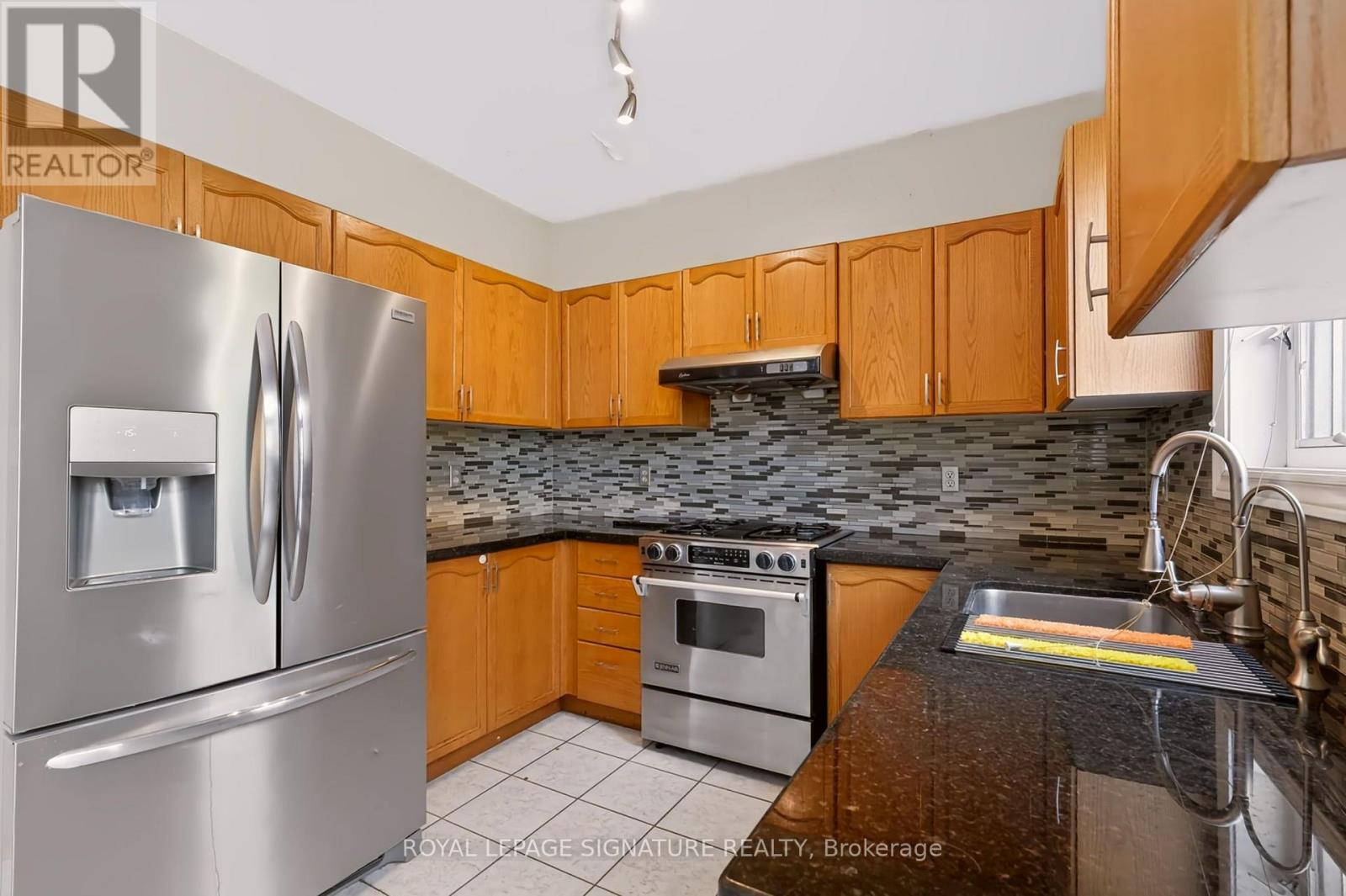 267 Laurentian Avenue, Mississauga, Ontario  L4Z 2S4 - Photo 14 - W13700528