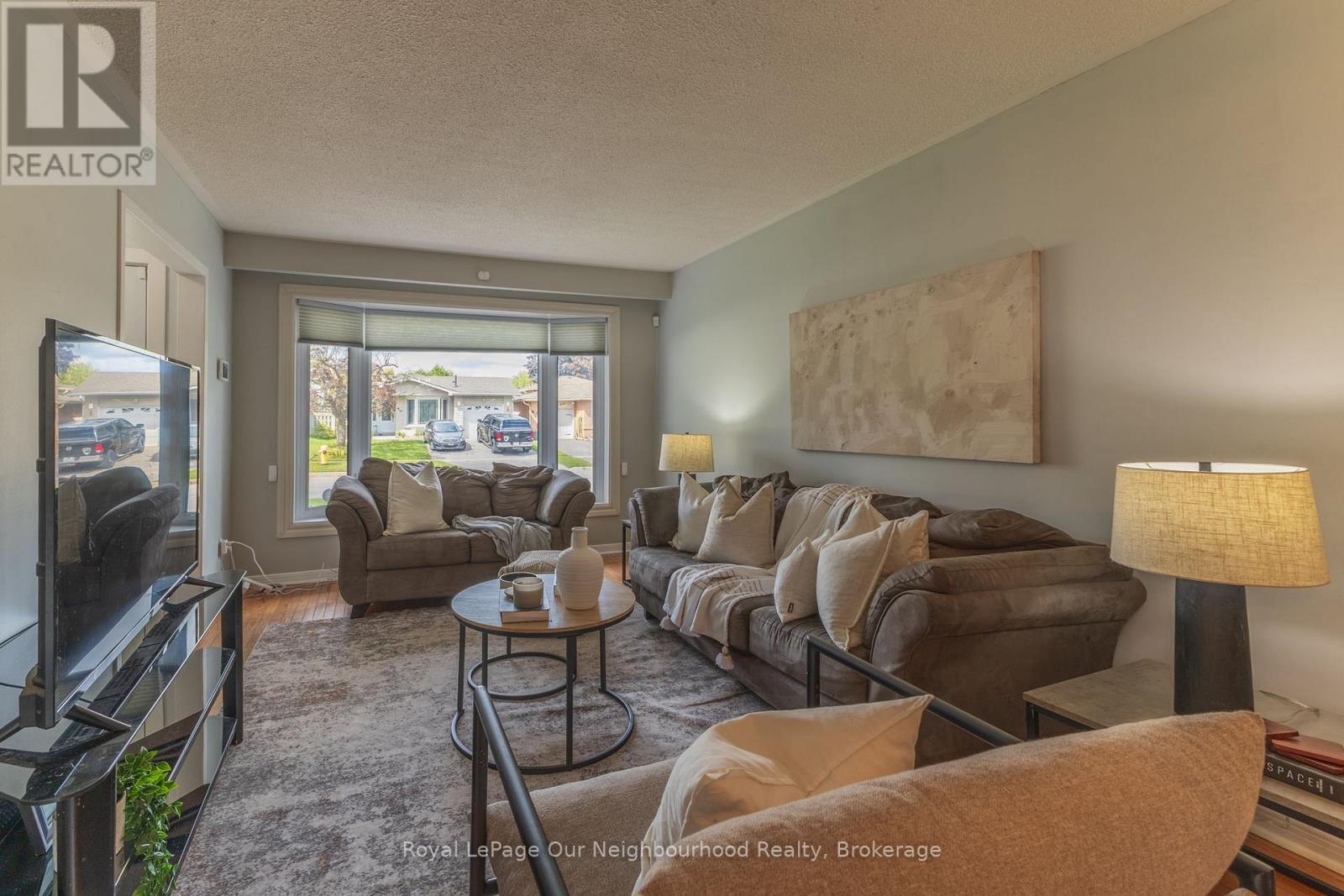 26 Ashdale Crescent, Clarington, Ontario  L1C 3M9 - Photo 10 - E13714322
