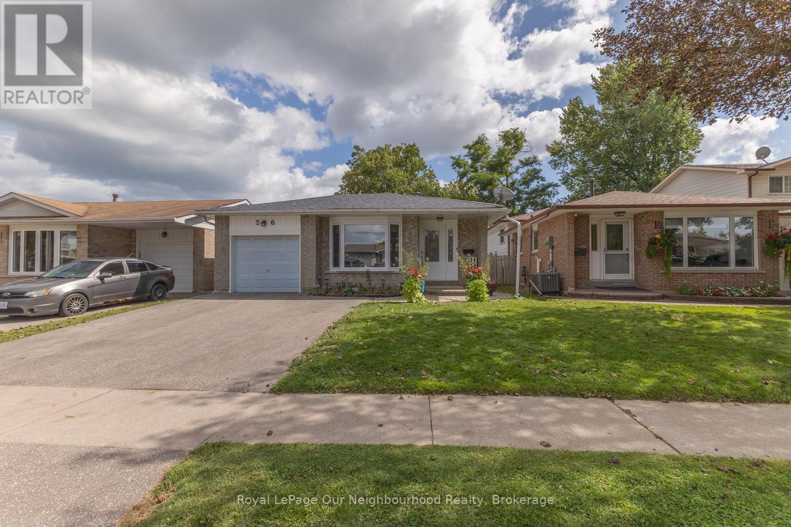 26 Ashdale Crescent, Clarington, Ontario  L1C 3M9 - Photo 2 - E13714322