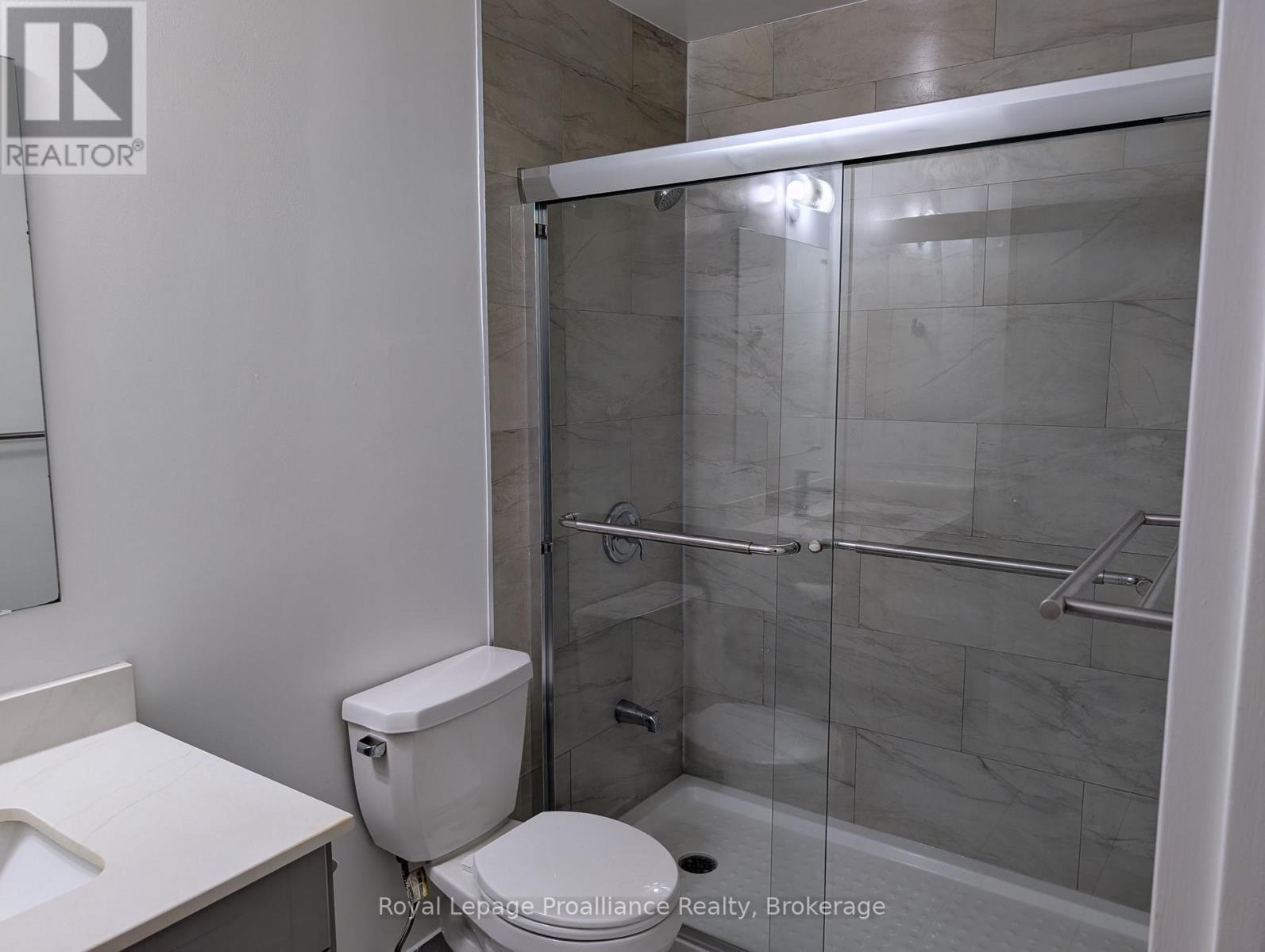 309 - 328 Aylmer Street, Peterborough, Ontario  K9H 3V6 - Photo 9 - X13714394