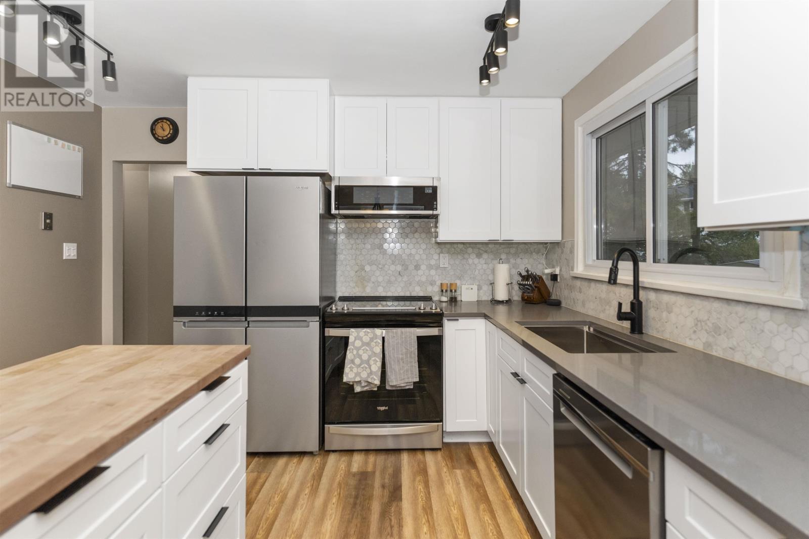 600 Ashdale Pl, Thunder Bay, Ontario  P7E 3M6 - Photo 11 - TB2602528