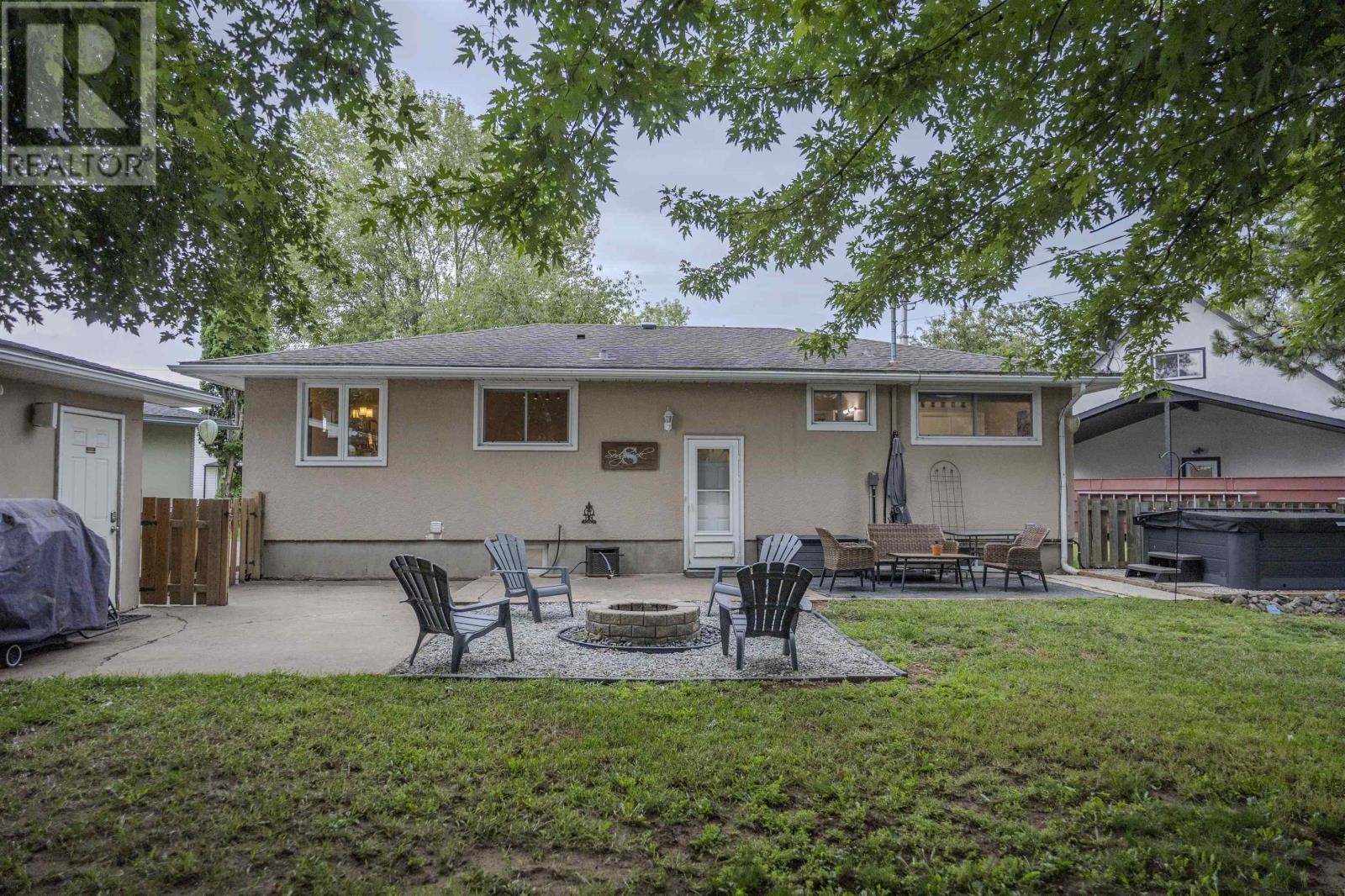 600 Ashdale Pl, Thunder Bay, Ontario  P7E 3M6 - Photo 3 - TB2602528