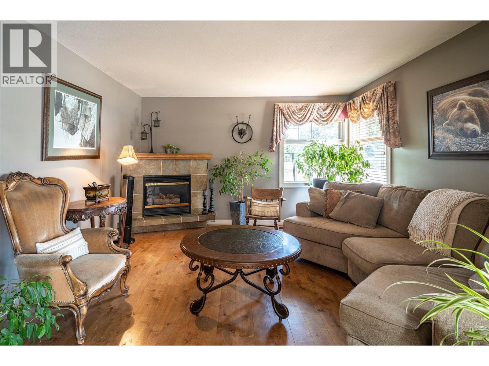 2885 Phillips Street, Armstrong, British Columbia  V4Y 0B2 - Photo 8 - 10391958