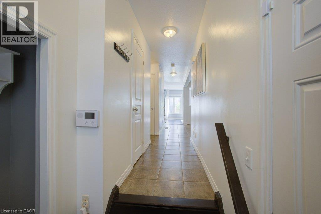 105 Pinnacle Drive Unit# 75, Kitchener, Ontario  N2P 1B8 - Photo 4 - 40858402