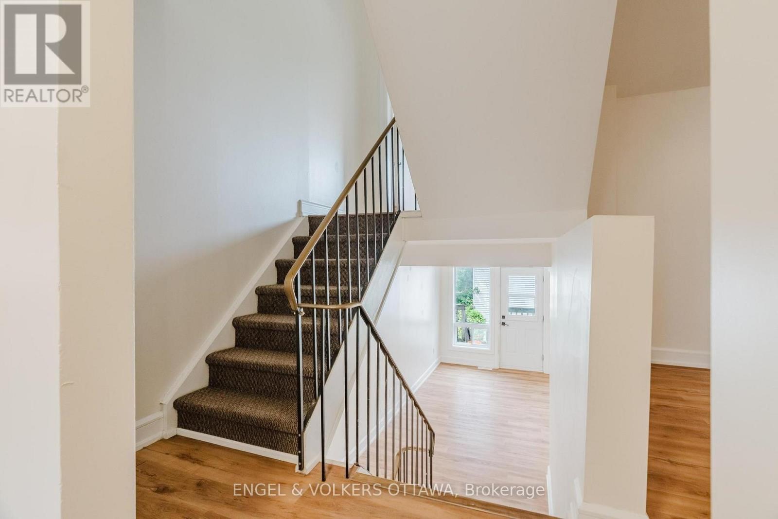 8 Almond Lane, Ottawa, Ontario  K2L 3T2 - Photo 14 - X13714340