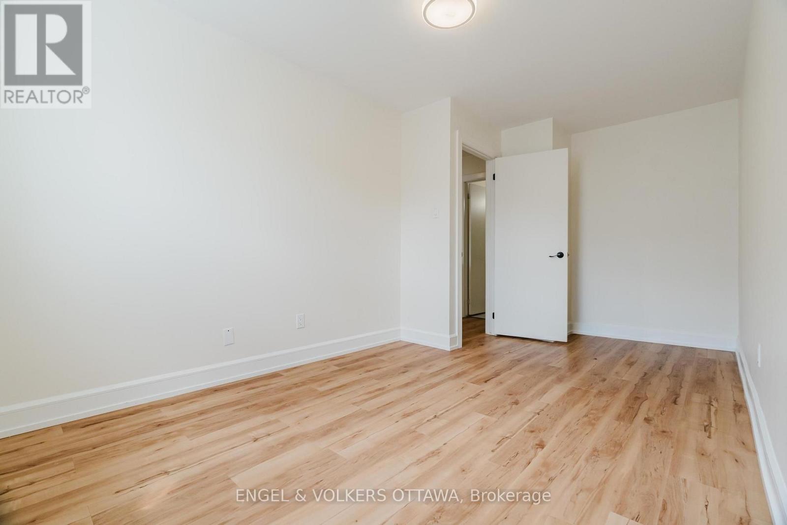 8 Almond Lane, Ottawa, Ontario  K2L 3T2 - Photo 20 - X13714340