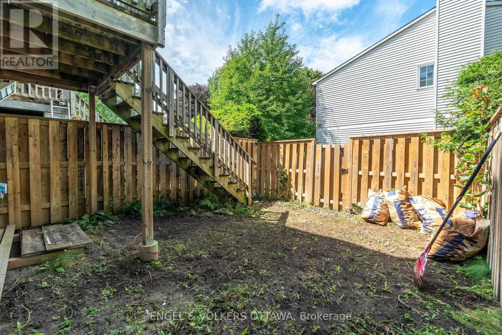 8 Almond Lane, Ottawa, Ontario  K2L 3T2 - Photo 29 - X13714340