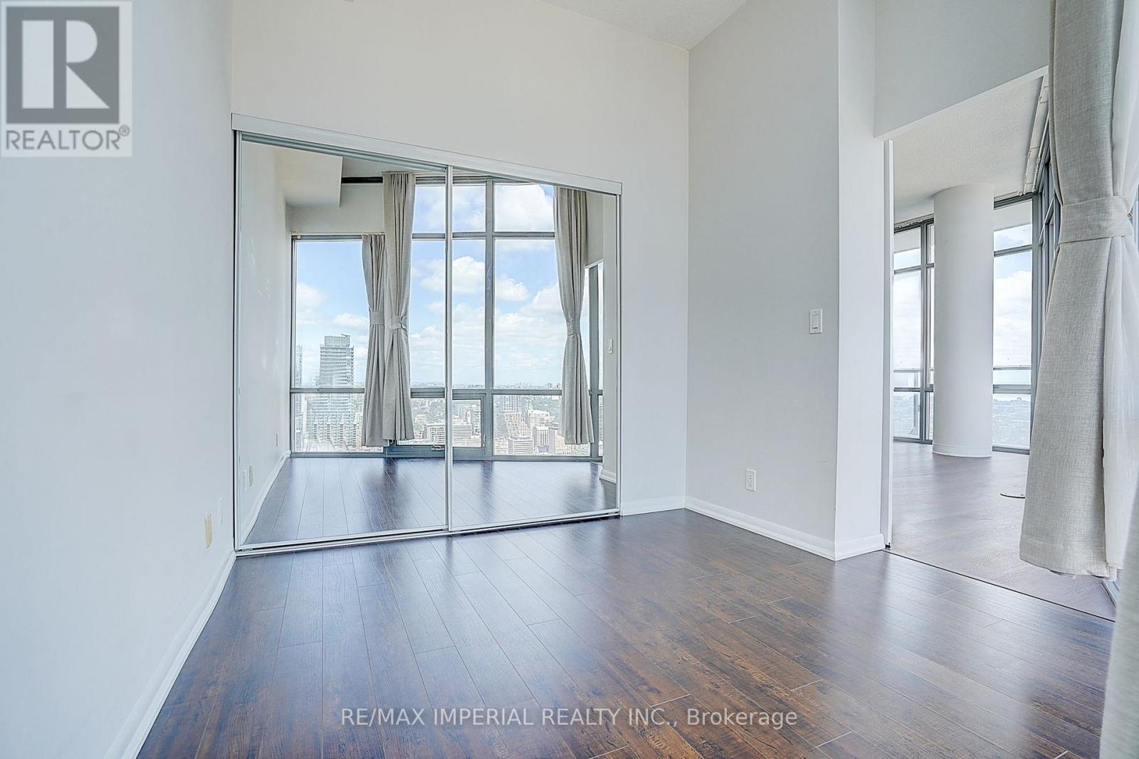 4903 - 832 Bay Street, Toronto, Ontario  M5S 1Z6 - Photo 32 - C13714300