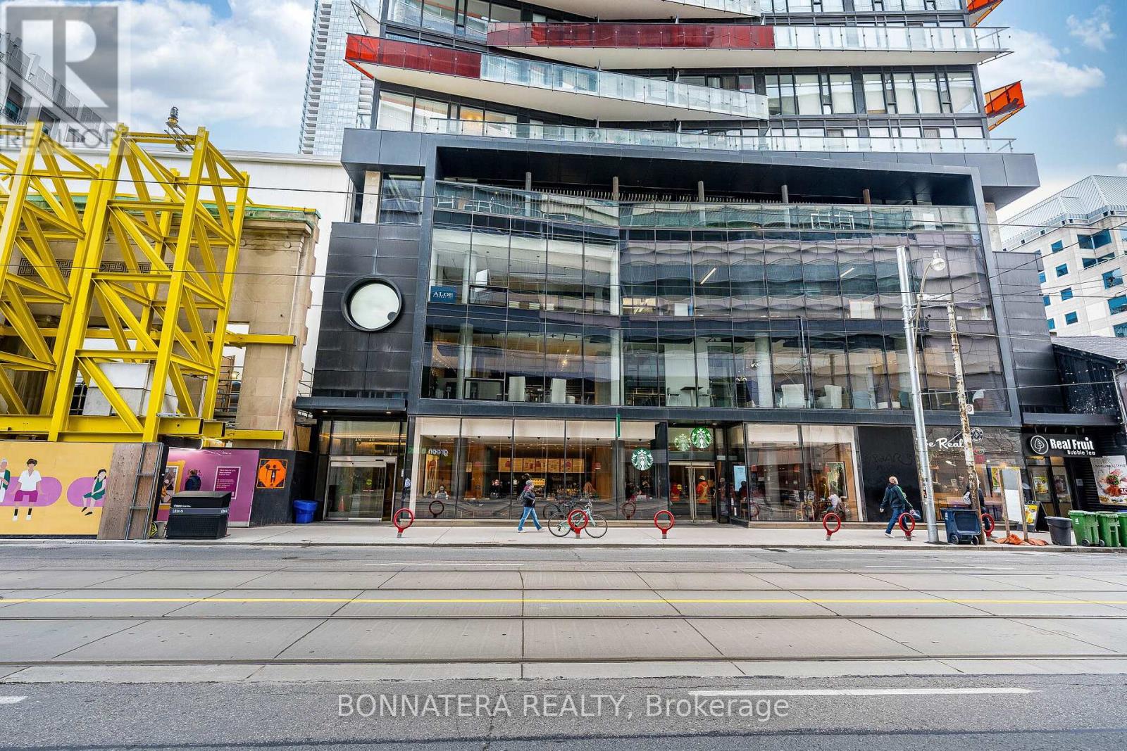 1110 - 215 Queen Street W, Toronto, Ontario  M5V 0P5 - Photo 3 - C13714306