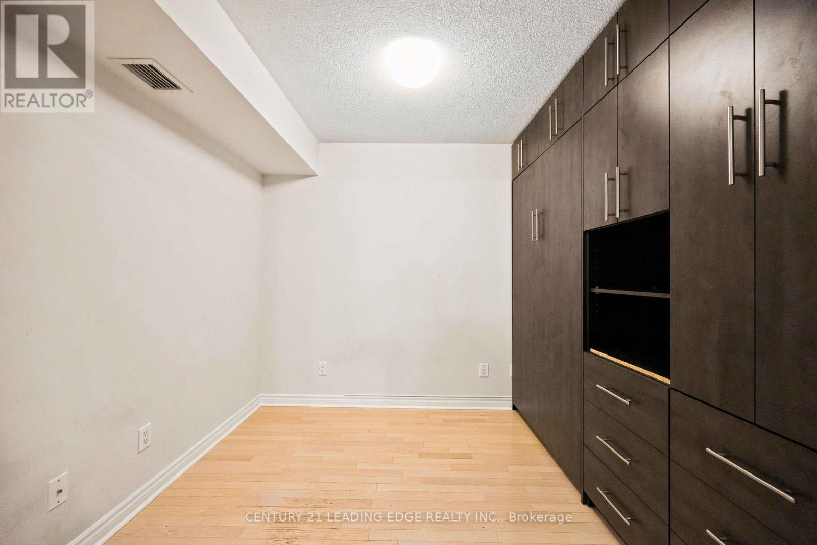 212 - 18 Kenaston Gardens, Toronto, Ontario  M2K 3C7 - Photo 11 - C13714358